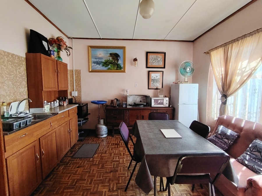 7 Bedroom Property for Sale in Generaal De Wet Free State